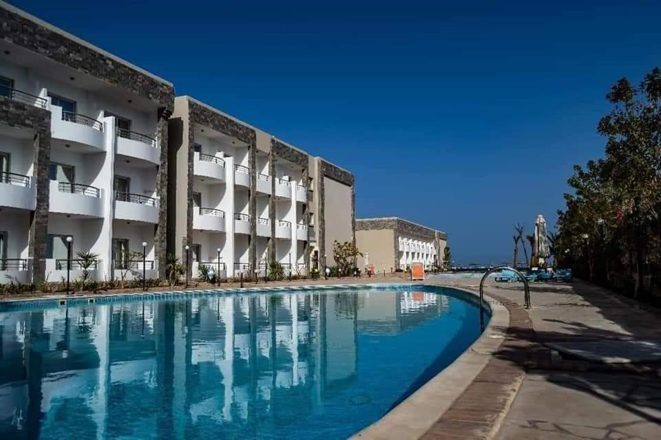 Cecelia Aparthotel Hurghada Bagian luar foto